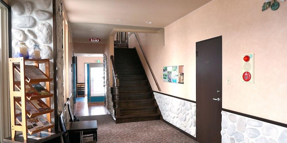Petit Hotel Blaneneige Nakafurano Εξωτερικό φωτογραφία